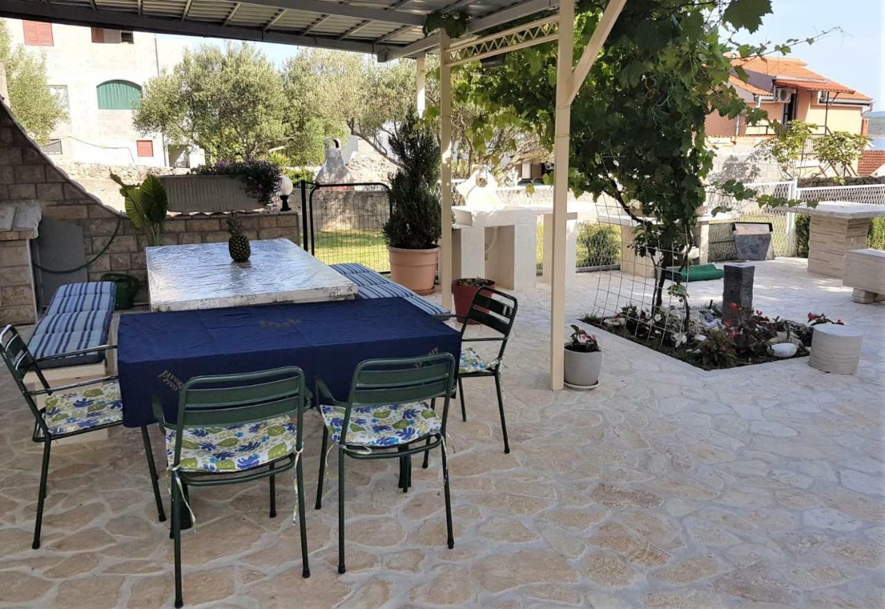 Apartment Maslenica, Near Zadar Экстерьер фото