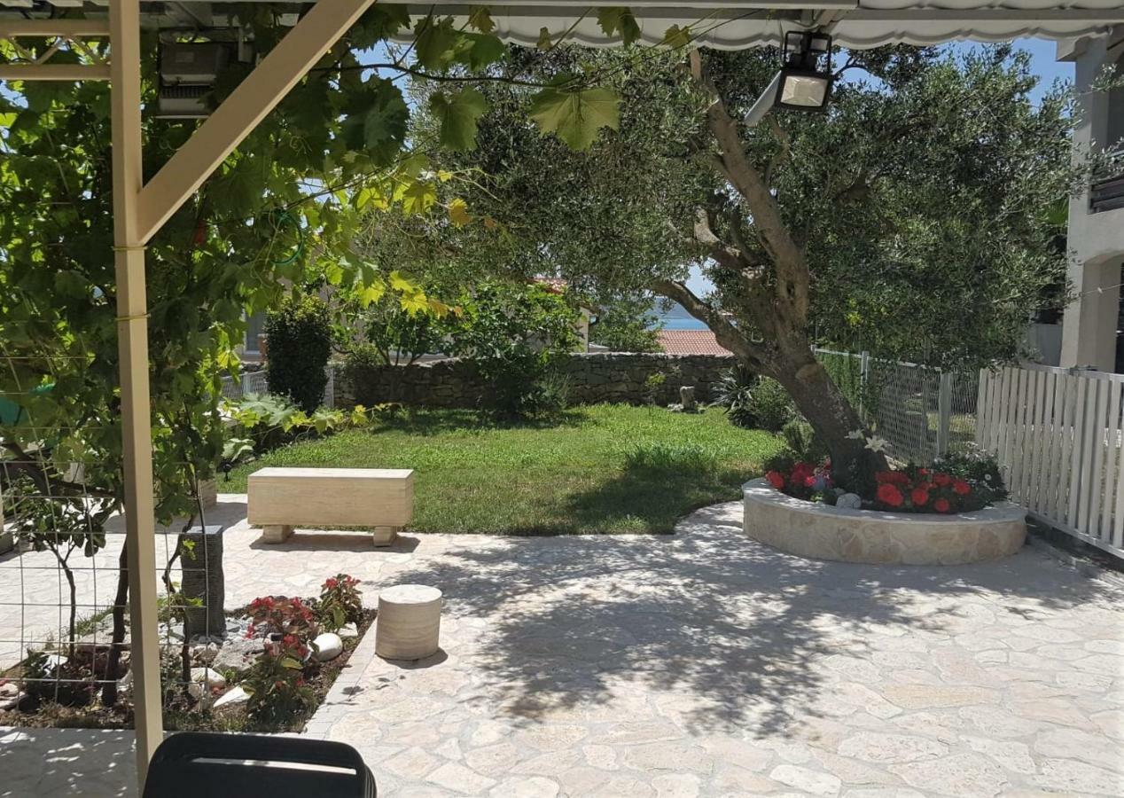 Apartment Maslenica, Near Zadar Экстерьер фото